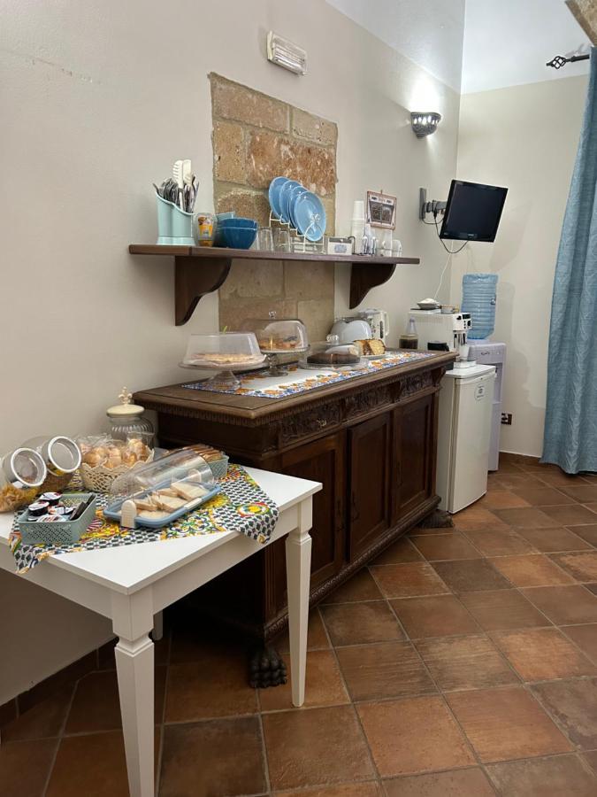 B&B Cinisi Vacanze Экстерьер фото