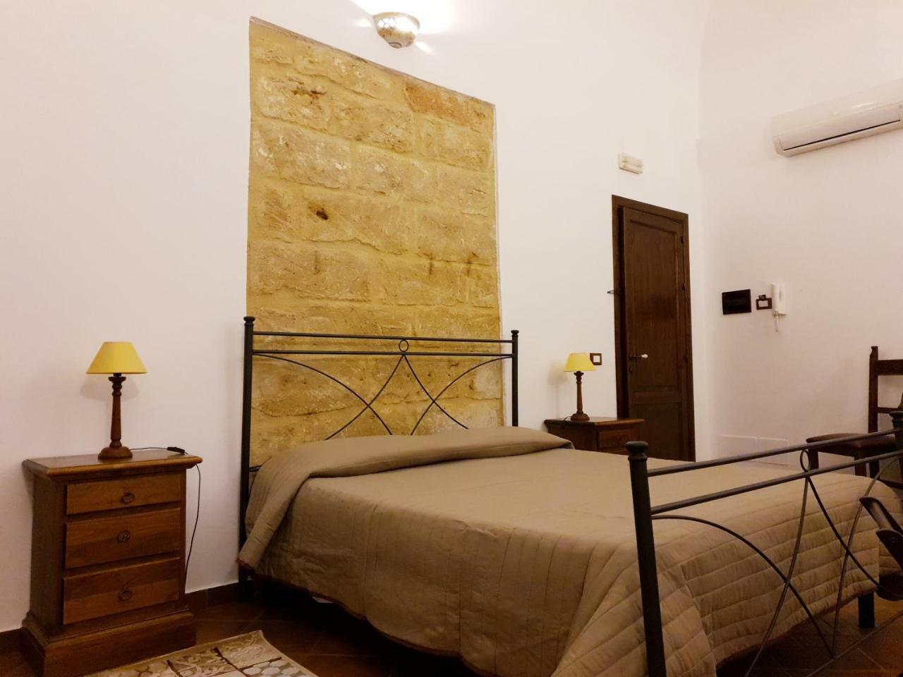 B&B Cinisi Vacanze Экстерьер фото